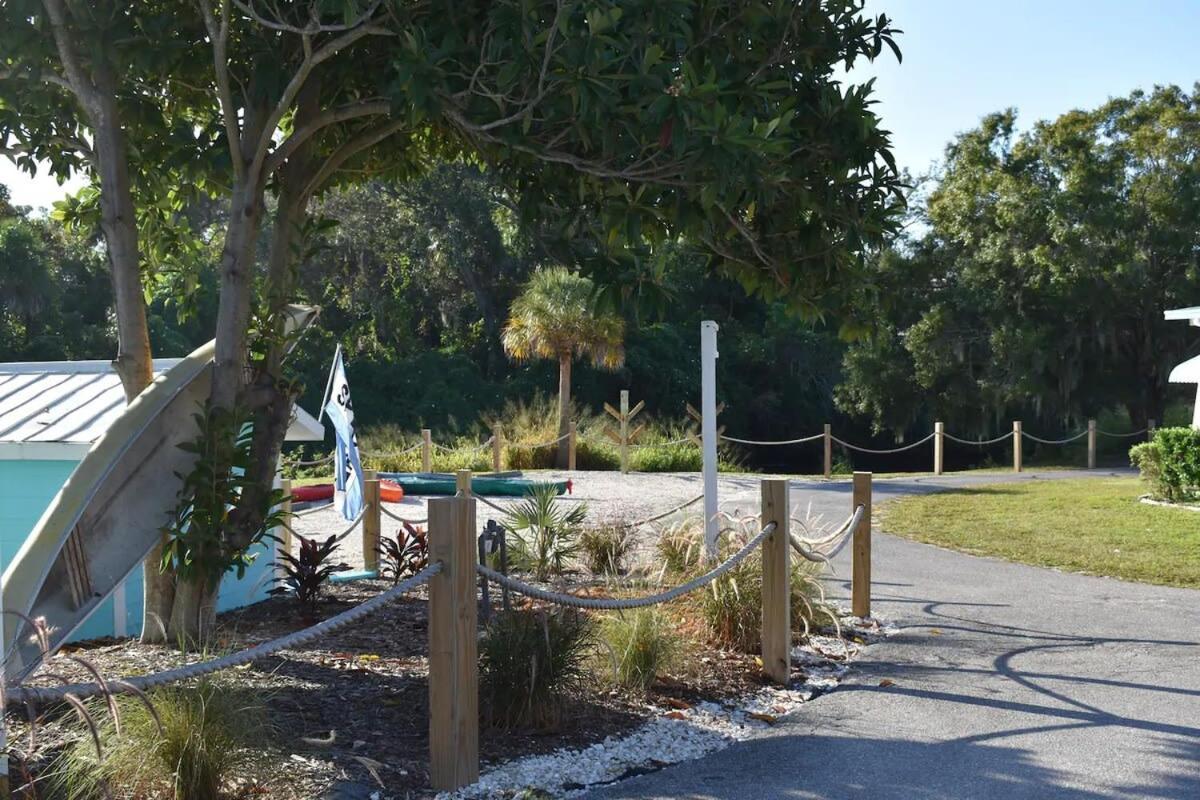 Pinecraft Cottage Tiny Home Sarasota Exteriér fotografie